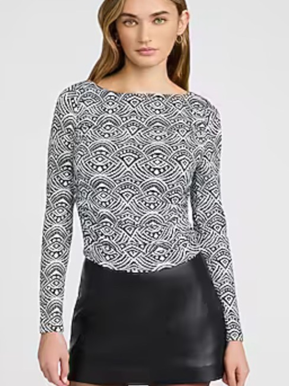 Express Black & White Geometric Boatneck Long-Sleeve Top